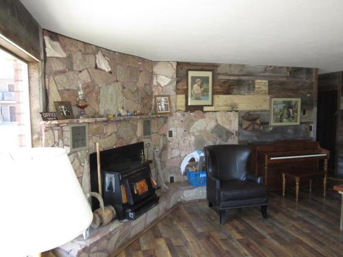 Al's Westward Ho Motel - photo 3