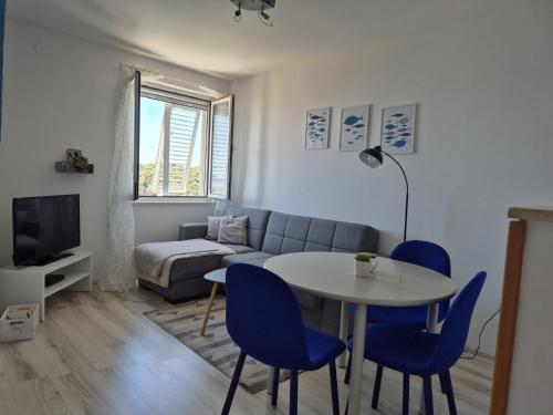 Apartments Matea One Bedroom Apartment with Sea View tikovica