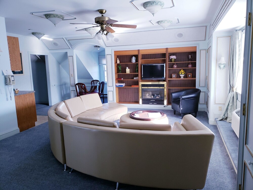 Lowell Inn - photo 37