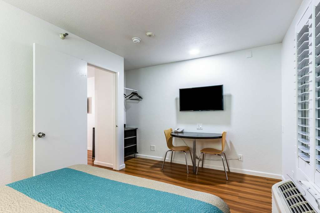 Motel 6 Fountain Valley CA Huntington Beach Area - photo 22