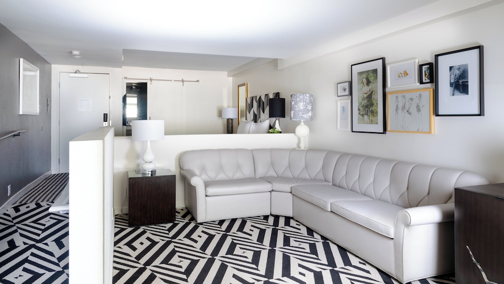 Chamberlain West Hollywood - photo 42