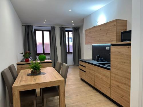 Yugogo Mazzini 41 Bilocale Trento Centro — 4-Star Luxury Hotel in Trento, Italy