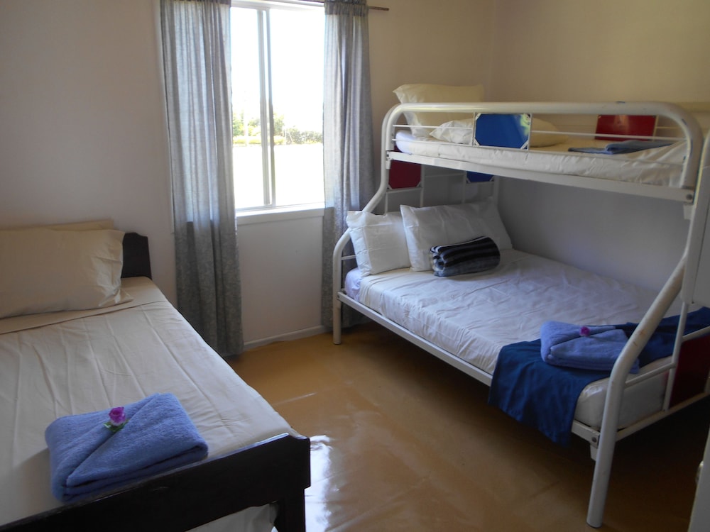 ALOFT Airport Accommodation — Unknown City — photo 4