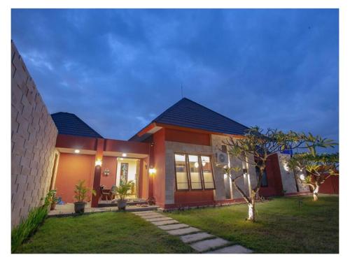 Dawn Light Villa Sire — 4-Star Luxury Hotel in Tanjung, Indonesia