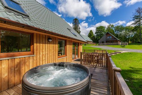 Lord Galloway 39 with Hot Tub in Newton Stewart, United Kingdom