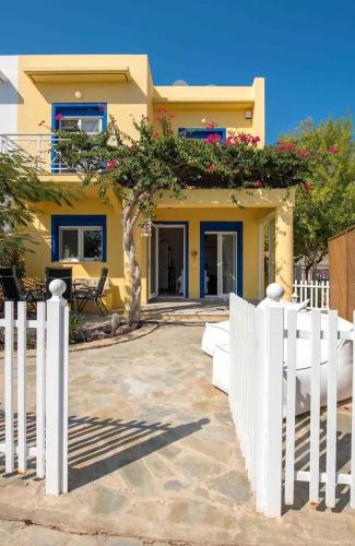 Le Petit Refuge 2 Floor Maisonette with Seaview in Archangelos, Greece