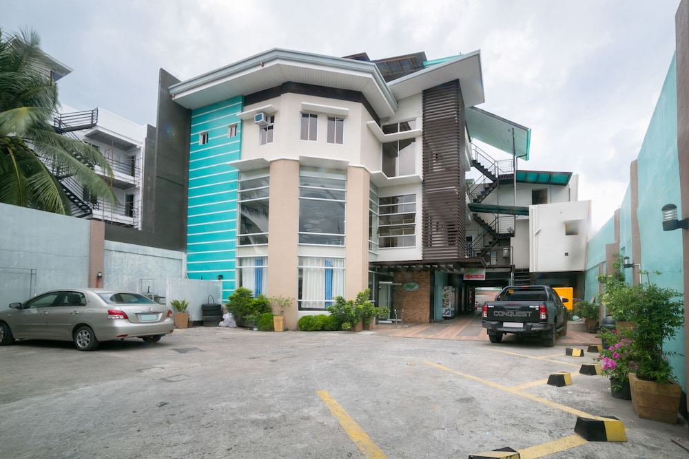 Oyo 183 Jrjf Hotel in Magugpo Poblacion, Philippines