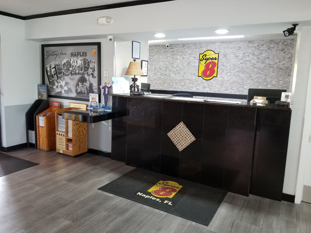 Super 8 by Wyndham Naples - featured photo