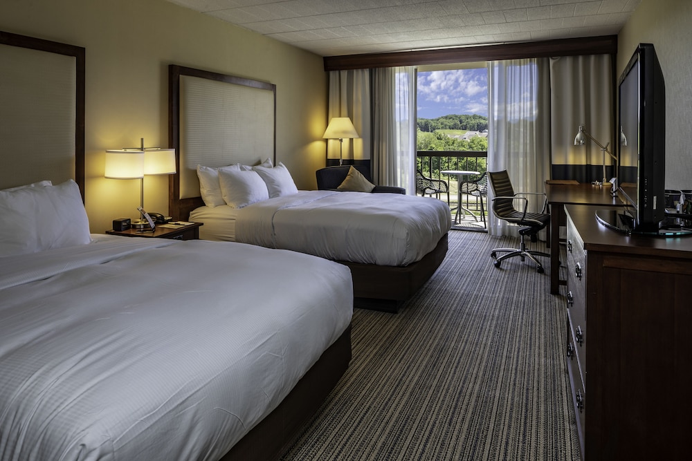 DoubleTree by Hilton Pittsburgh Cranberry - photo 54