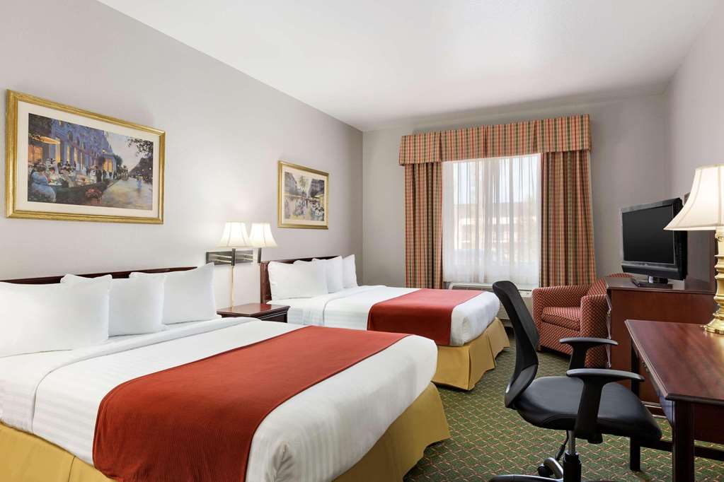 Country Inn & Suites by Radisson Fort Worth West l 30 NAS JRB - photo 7