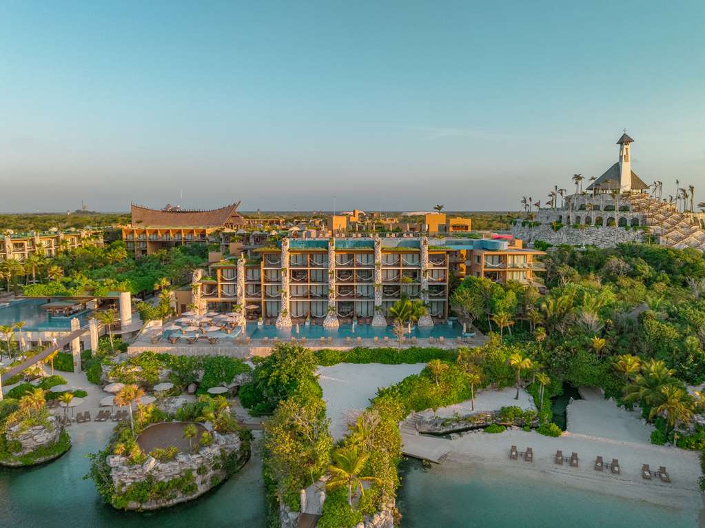 Hotel Xcaret Mexico Pool