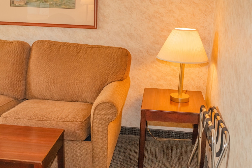 Colfax Inn - photo 19
