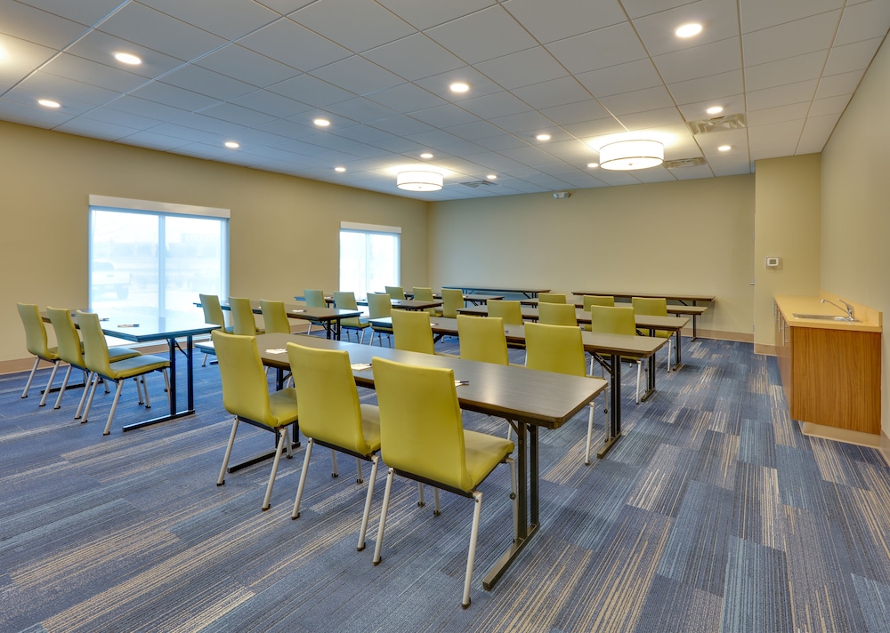 Holiday Inn Express & Suites Plano East Richardson by IHG - photo 28