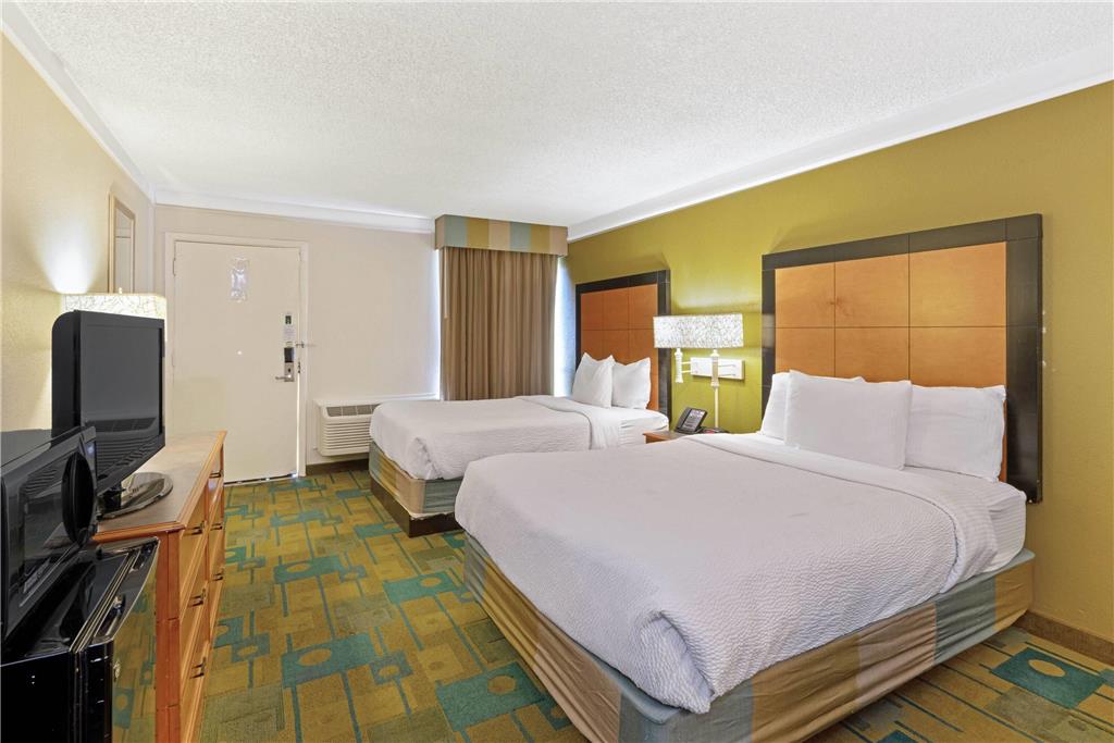 Travelodge by Wyndham Phoenix North - photo 8