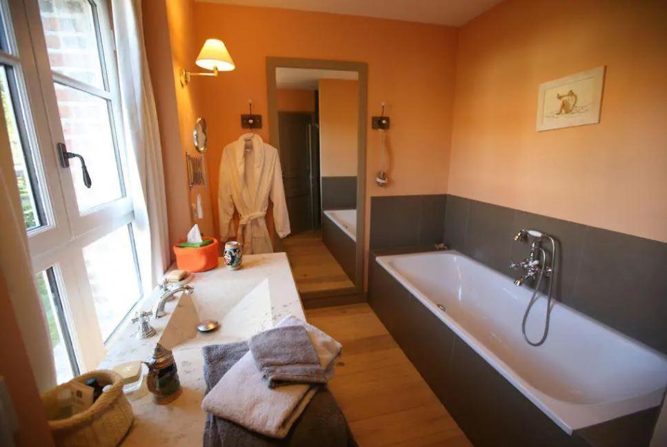 Student Dormitory Rooms Ivan Goran Kovacic — hotel in Rijeka