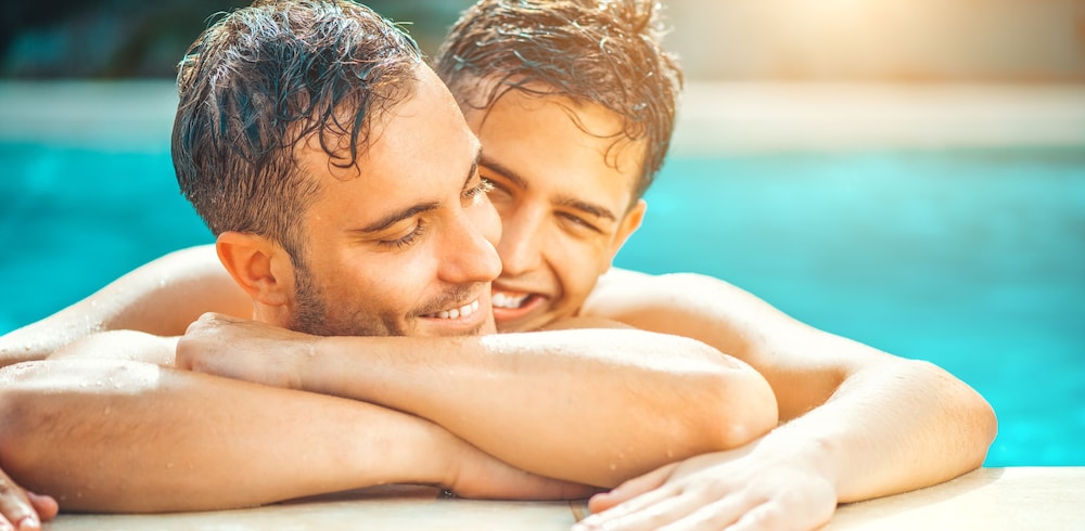La Connéxion station réservée aux hommes gays — hotel in Peymeinade