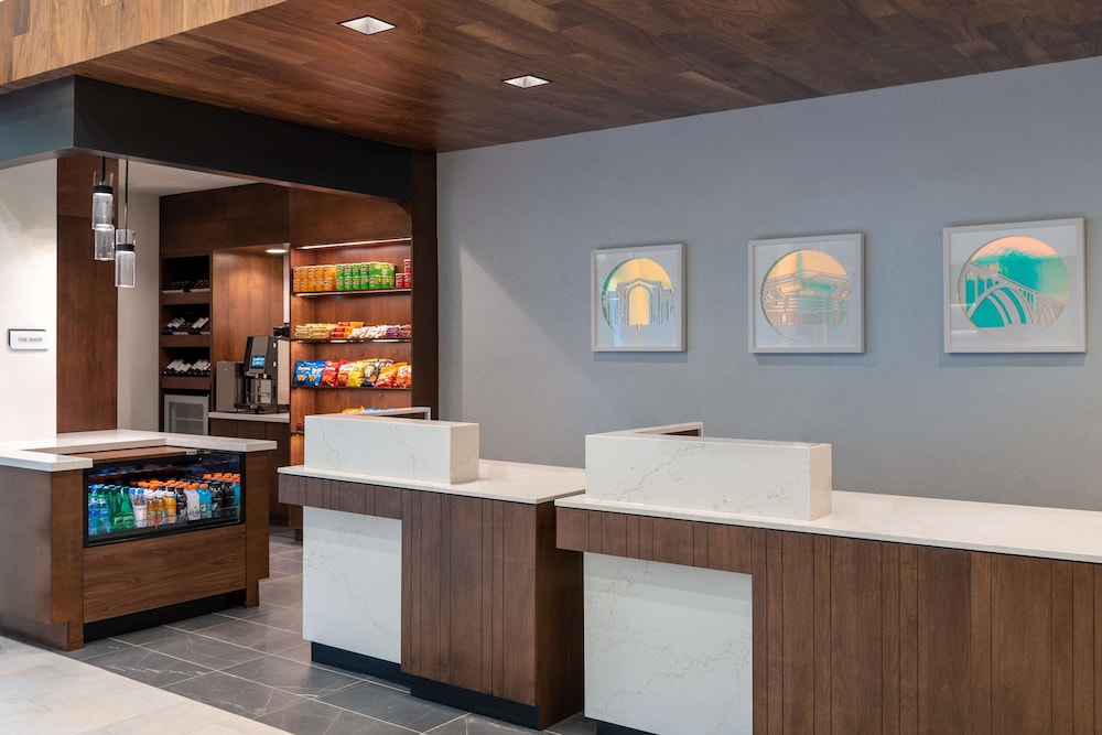 Hilton Garden Inn Arlington Courthouse Plaza - photo 5