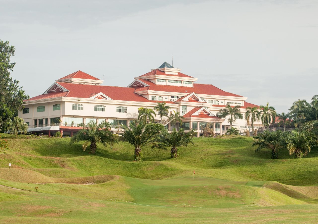 Orna Golf and Country Club — 4-Star Luxury Hotel in Bemban, Malaysia