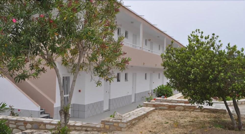 Vasilis Studios — Kefalos