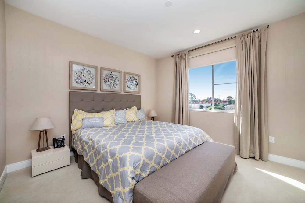 Modern Magic Village Resort Townhouse 7662 - photo 4