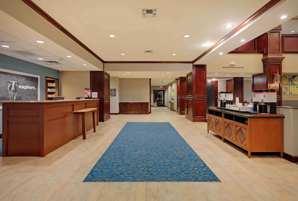 Hampton Inn & Suites Dallas Arlington South - photo 3