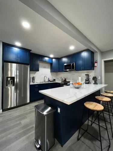 Lux Cozy Experience Elegance in San Bernardino, United States