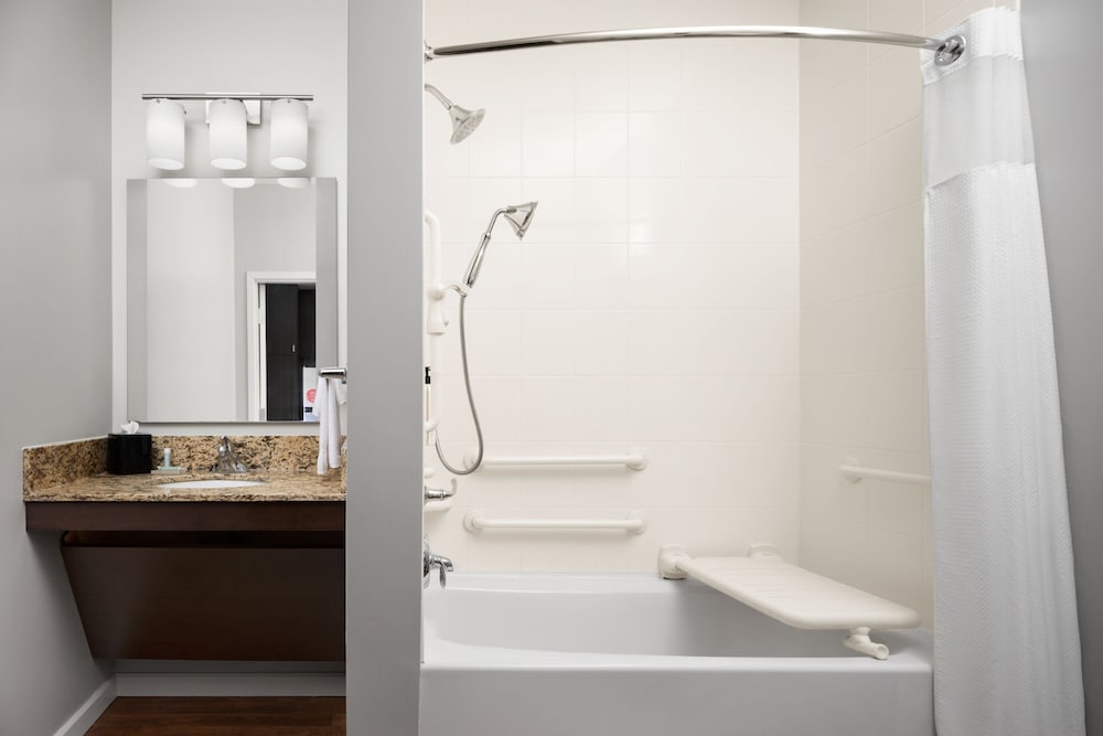 TownePlace Suites by Marriott Champaign Urbana Campustown - photo 19