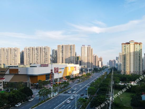 Sovereign Garden Hotel Beihai Yintan Wanda Plaza) in Beihai, People's Republic of China