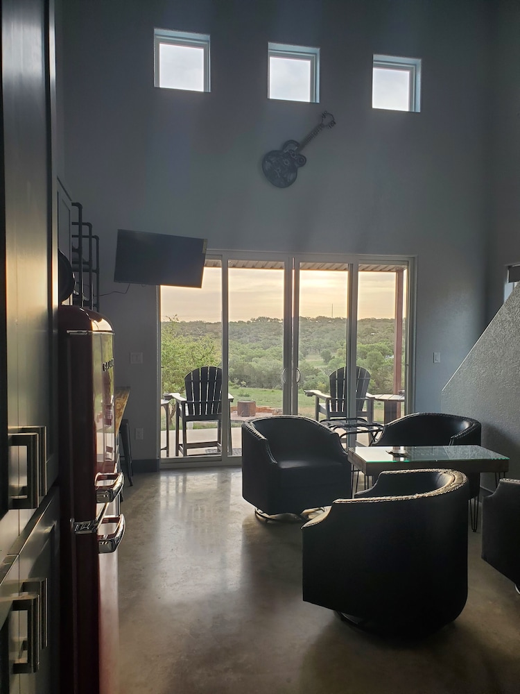 Hill Country Guest Houses - photo 9