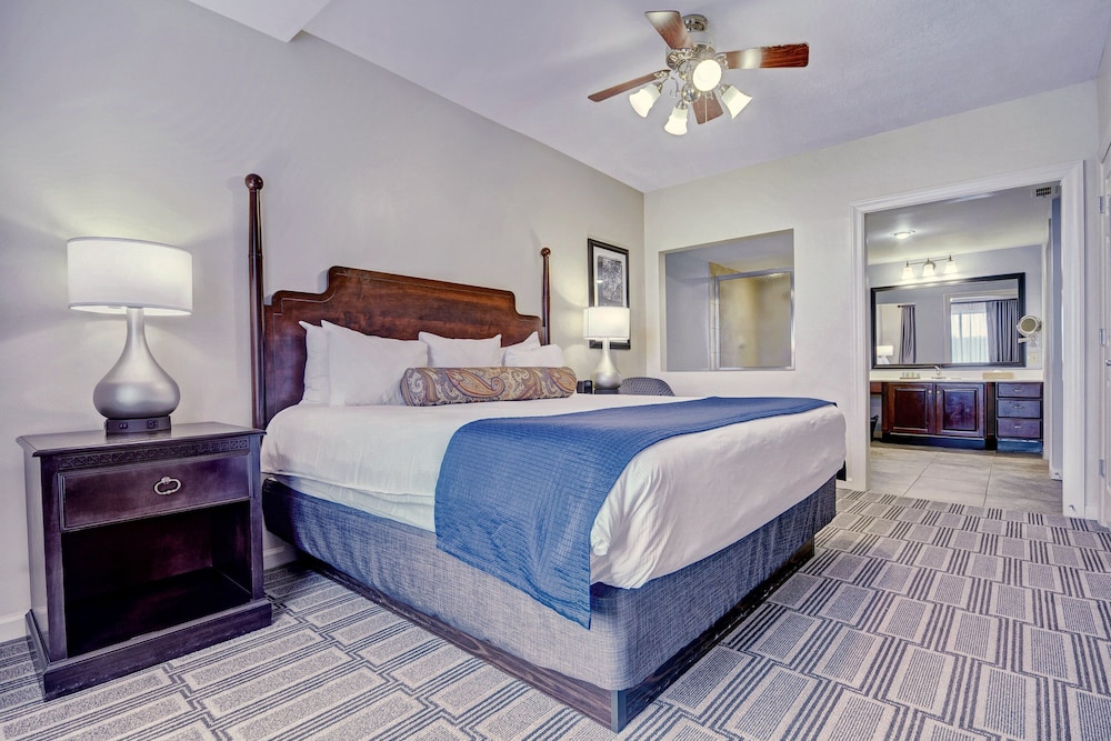 Club Wyndham Old Town Alexandria - photo 17
