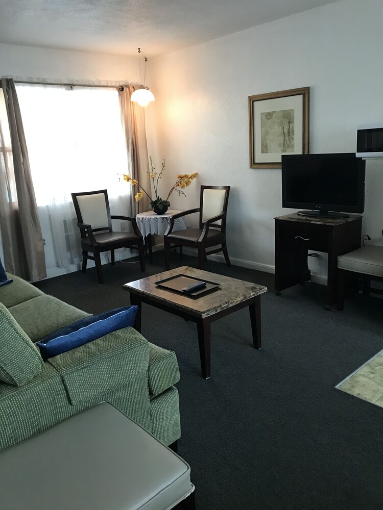 Echo Sails Motel - photo 35