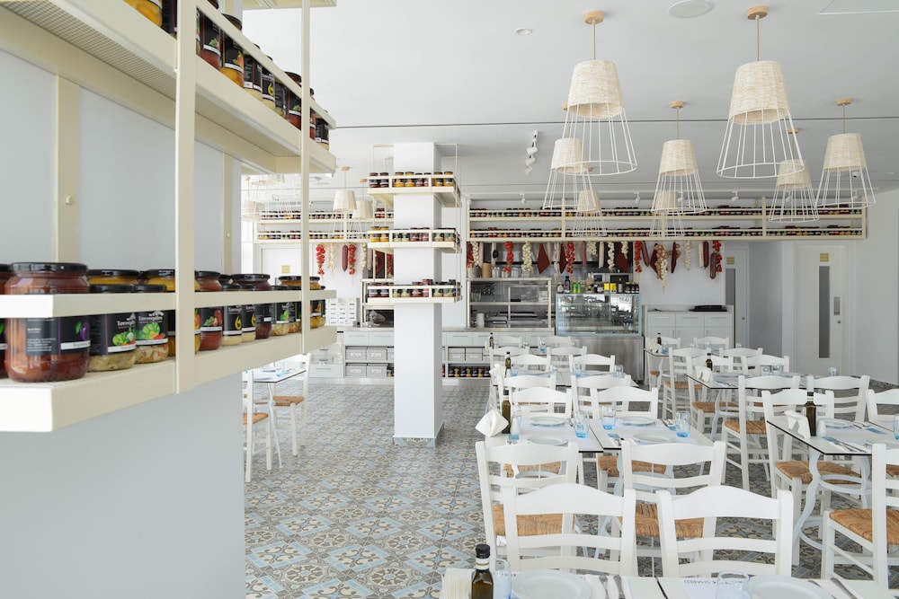 מזון ומשקאות