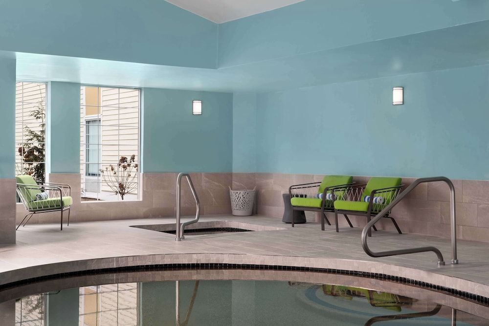 Hampton Inn Sturbridge - photo 25