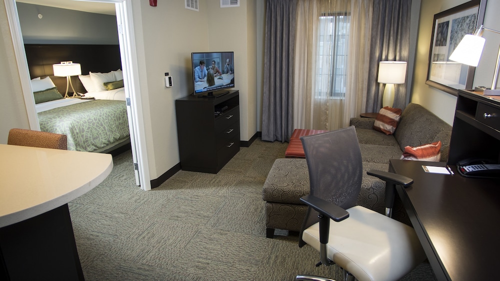 Staybridge Suites Lexington an IHG Hotel - photo 3