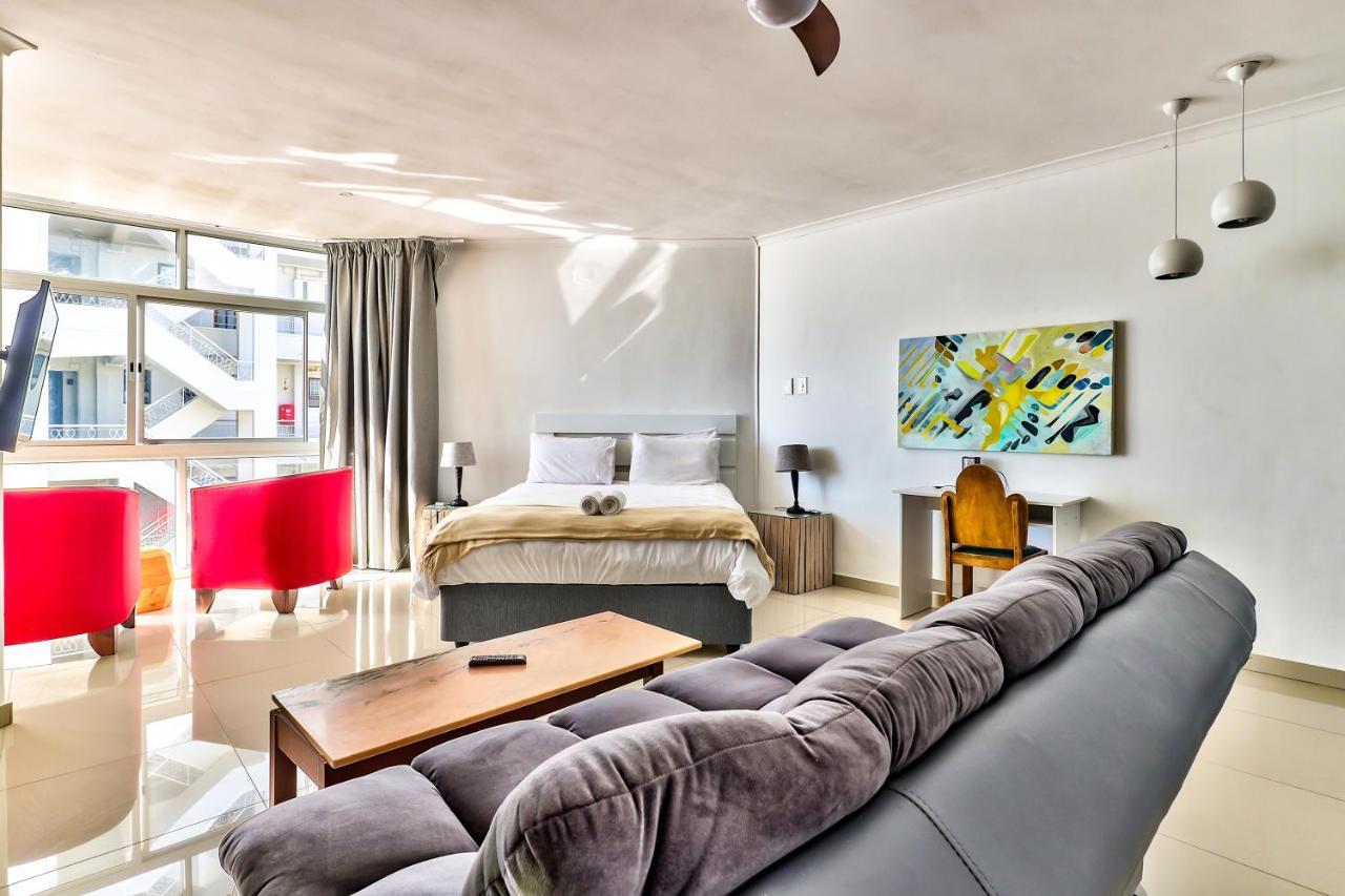 33 Blue Waters Studio Apartment.