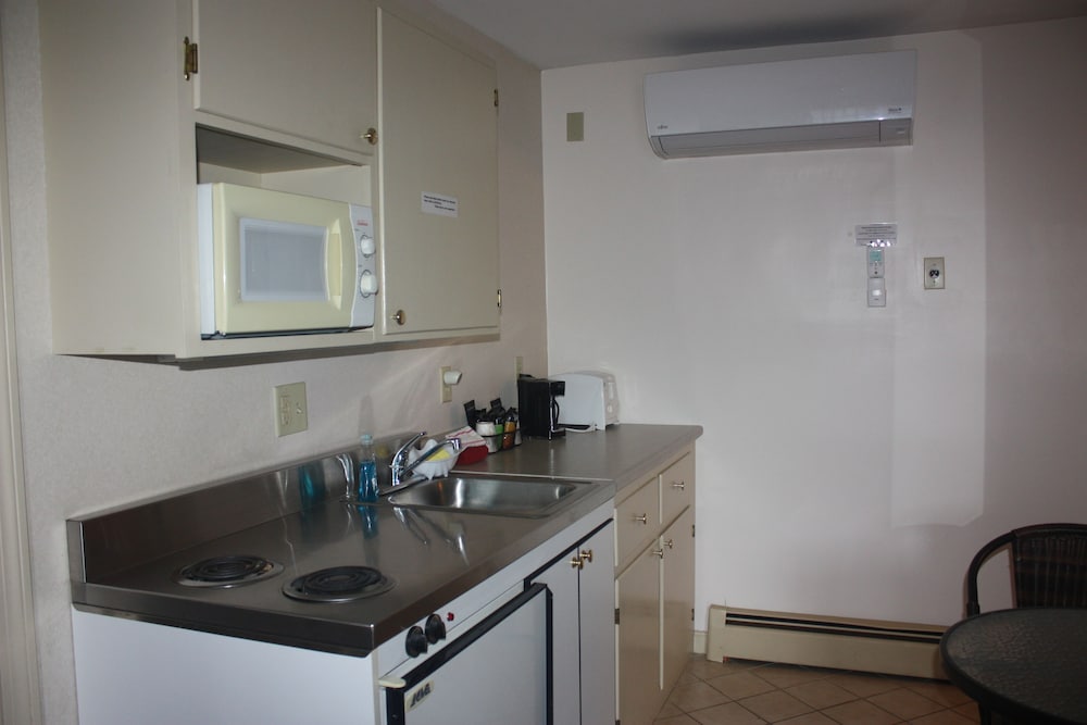 The Towne Motel - photo 46