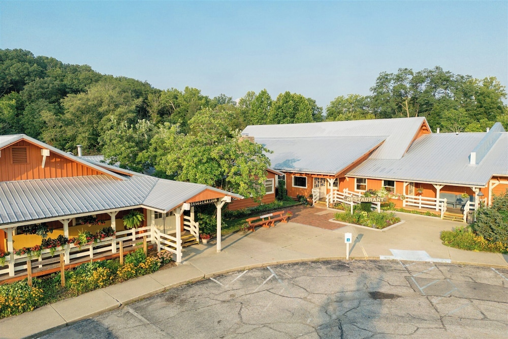 Brown County Inn - photo 64