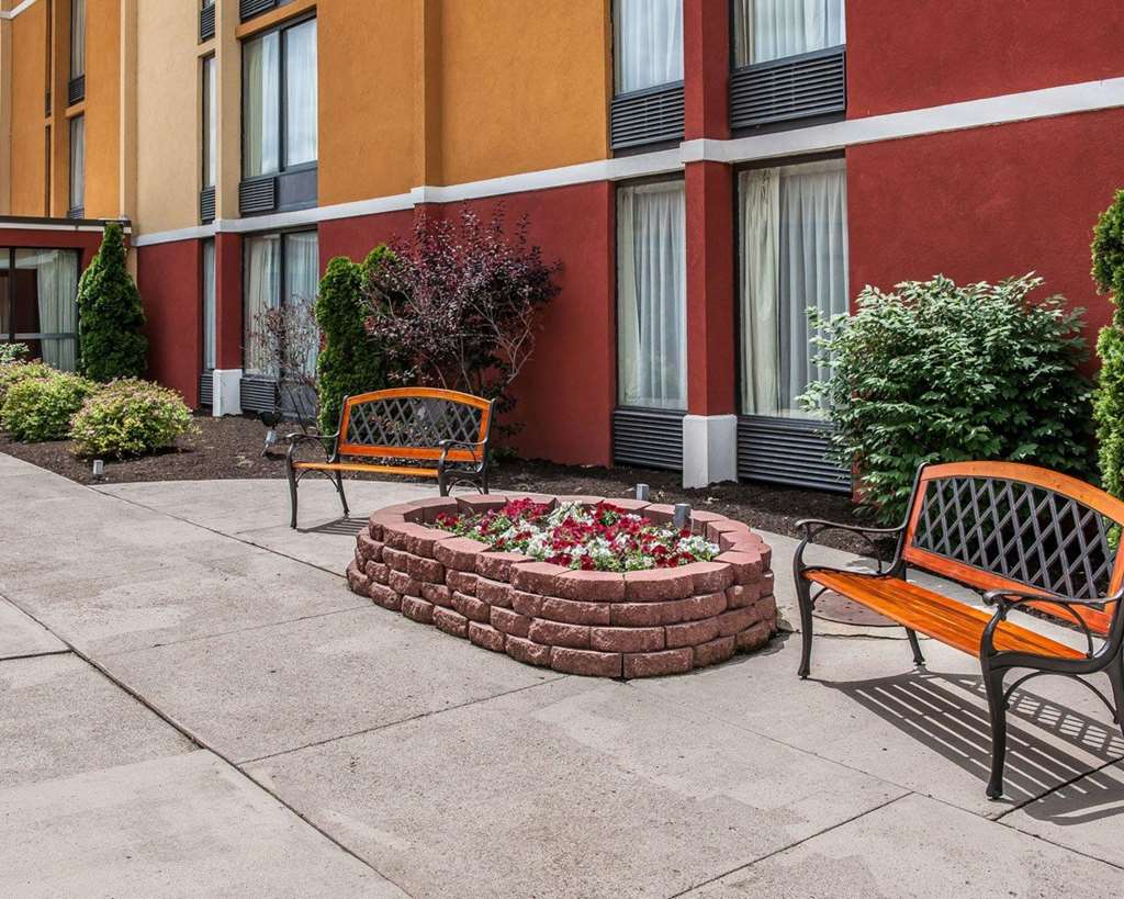 Quality Inn Terre Haute University Area - photo 37