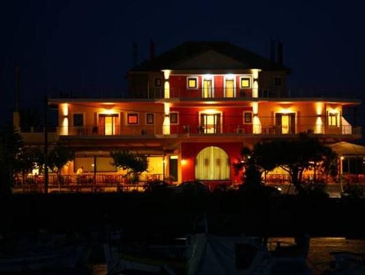 Faros Luxury Suites — hotel in Gargalianoi