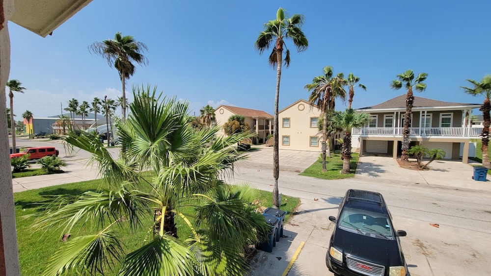 Campeche Triplex Unit C - photo 32