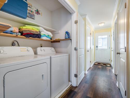 Turtle Sanctuary in Holly Ridge, United States