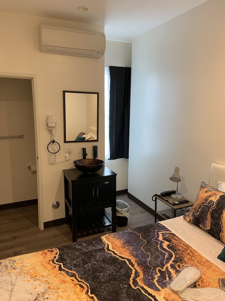 Hotel Gigi - photo 11