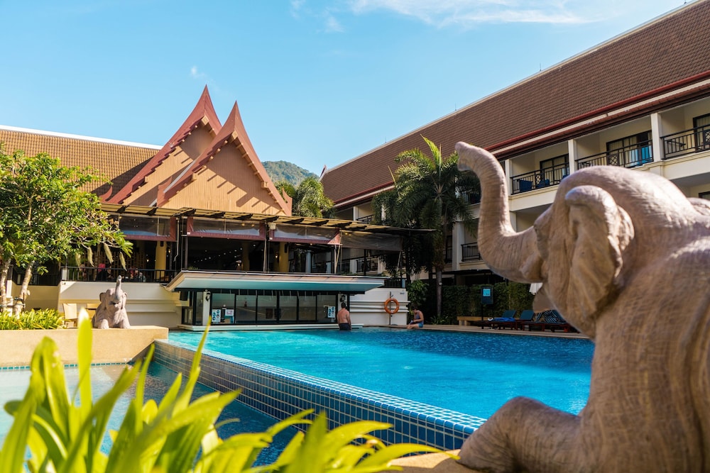Deevana Patong Resort & Spa — 4-Star Luxury Hotel in Phuket, Thailand