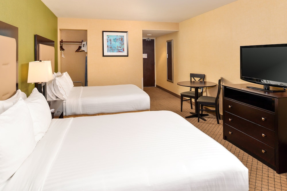 Holiday Inn Express Sacramento Airport Woodland by IHG - photo 34