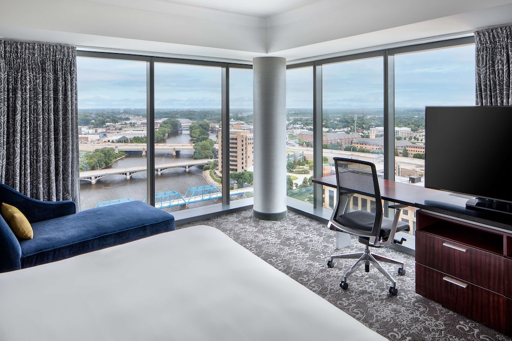 Amway Grand Plaza Curio Collection by Hilton - photo 15