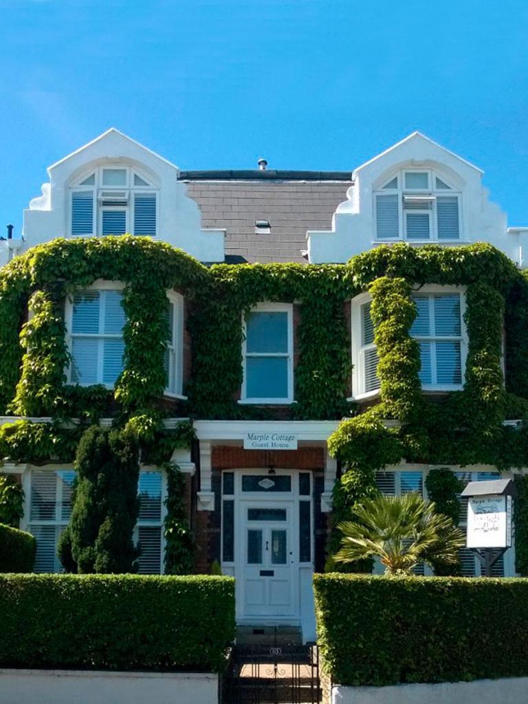 Marple Cottage Guest House — 4-Star Luxury Hotel in London, United Kingdom