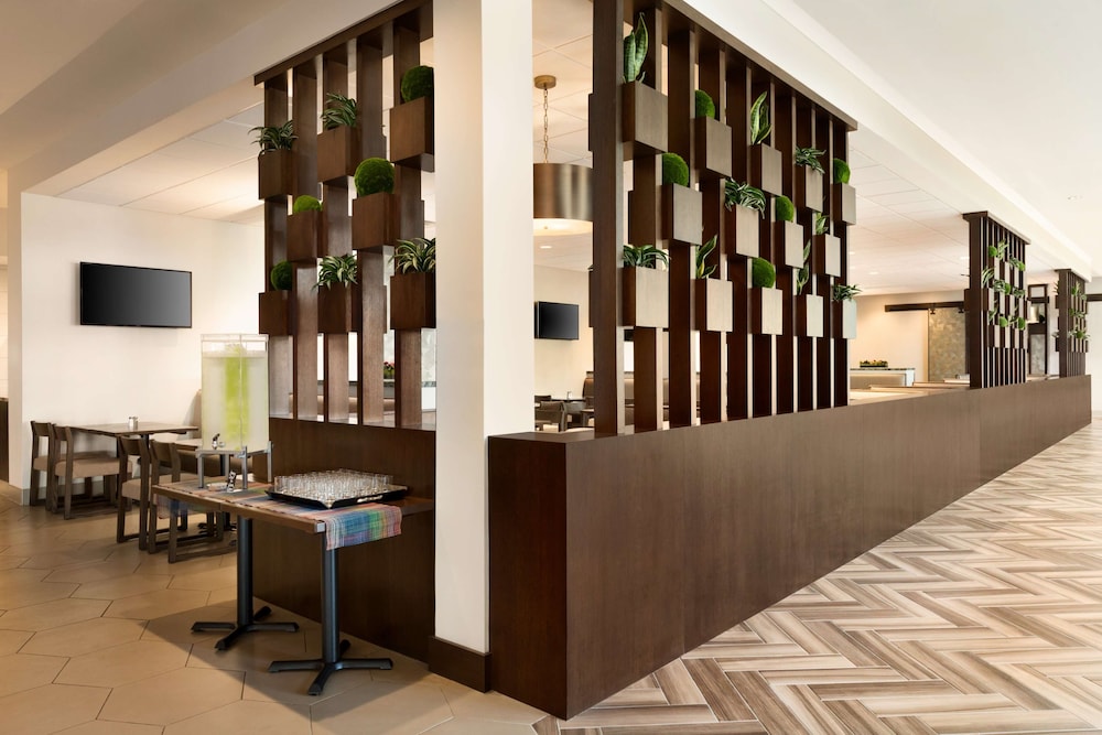 Embassy Suites by Hilton San Antonio Landmark - photo 29