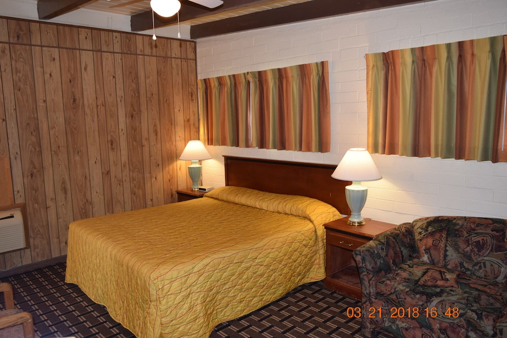 Stanlunds Inn And Suites - photo 6