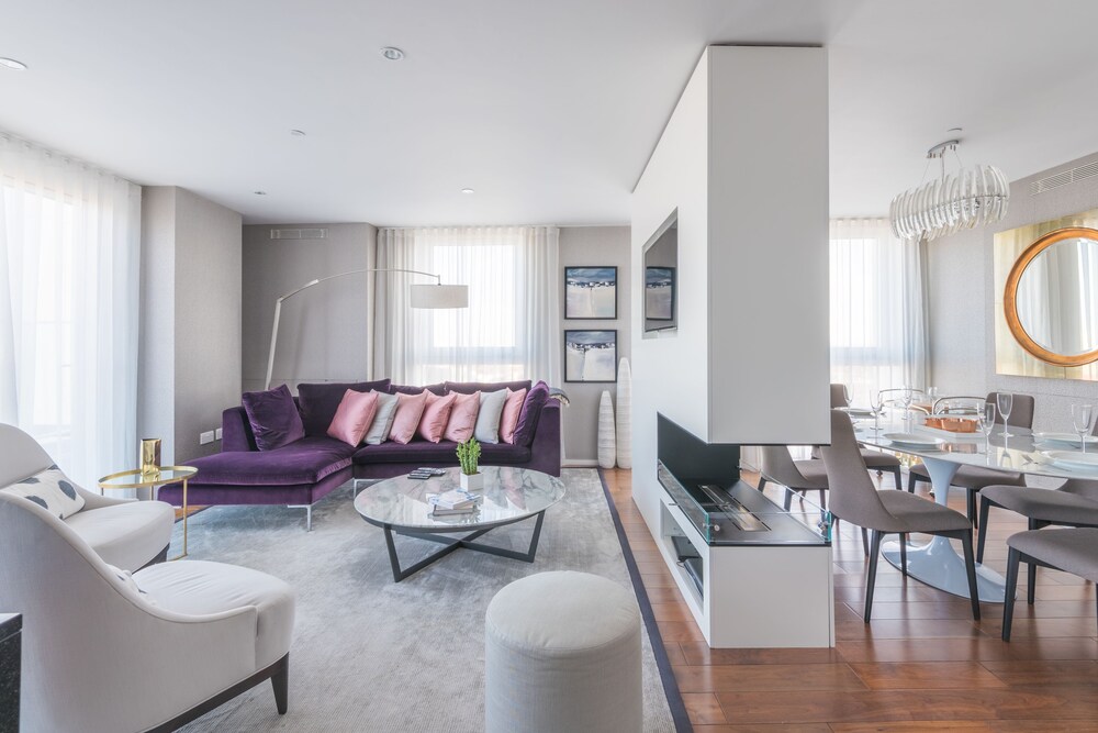 Stylish Wandsworth Penthouse — 4-Star Luxury Hotel in London, United Kingdom