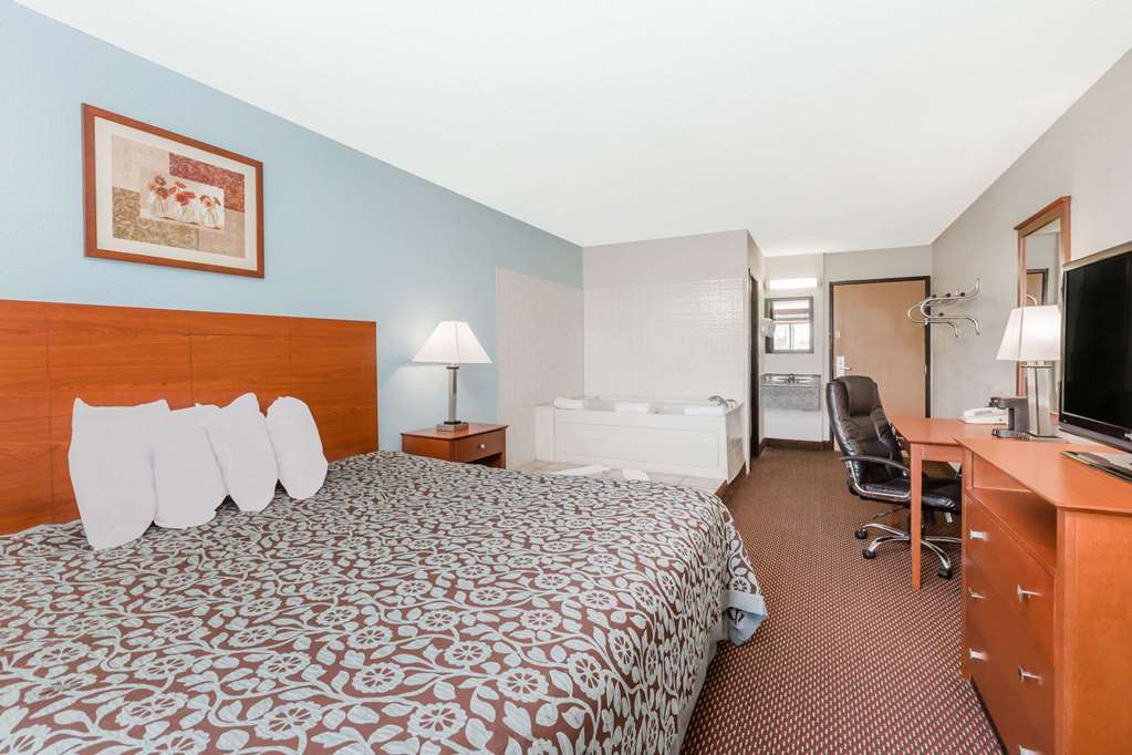 Days Inn by Wyndham Ankeny Des Moines - photo 25